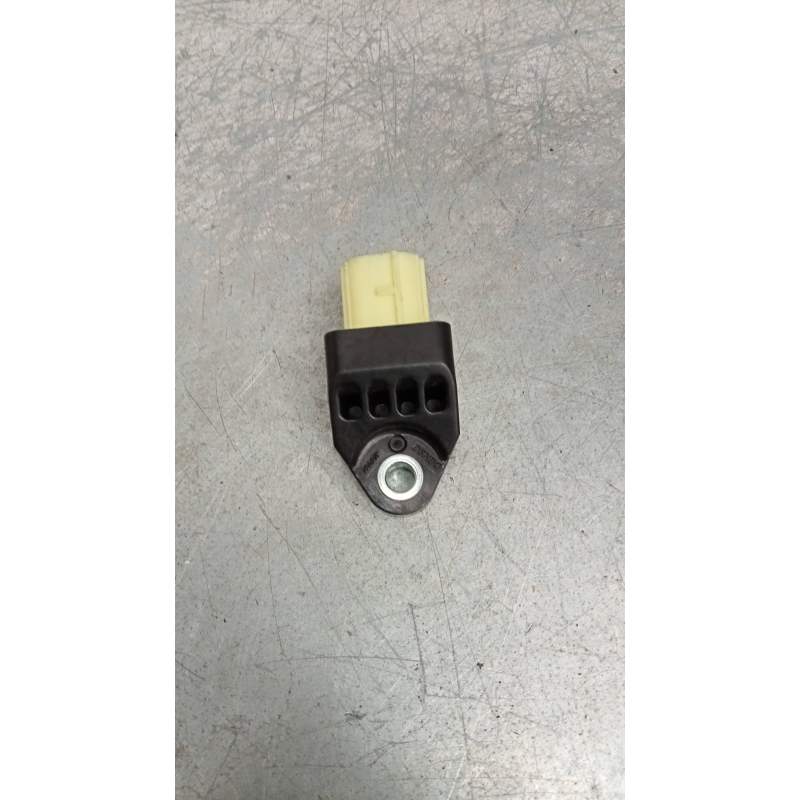 Recambio de sensor para toyota prius+ advance referencia OEM IAM 8983152030  2015