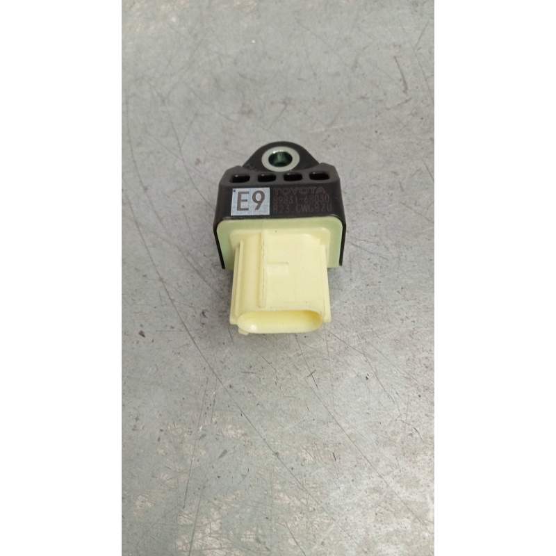 Recambio de sensor para toyota prius+ advance referencia OEM IAM 8983168030  2015