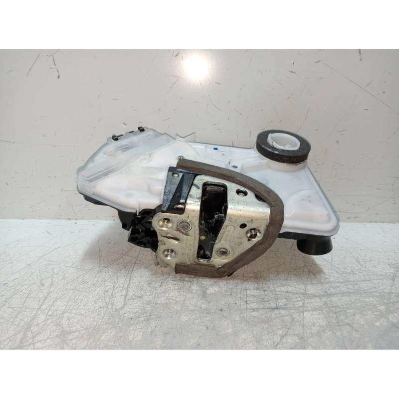 Recambio de motor cierre centralizado delantero derecho para toyota hilux gx doble cabina (4p) referencia OEM IAM   4P