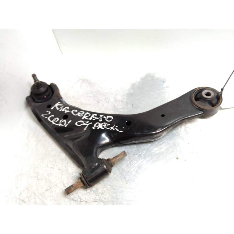 Recambio de brazo suspension inferior delantero derecho para kia cerato 2.0 turbodiesel cat referencia OEM IAM   