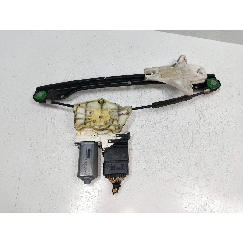 Recambio de elevalunas trasero derecho para volkswagen jetta (1k2) 1.9 tdi referencia OEM IAM 1K0959704P 1K5839402G 4P