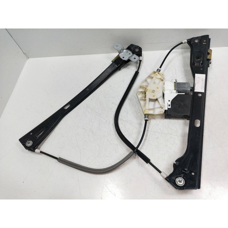 Recambio de elevalunas delantero derecho para volkswagen jetta (1k2) 2.0 tdi referencia OEM IAM 1K0959702P 1K5837402AH 4P