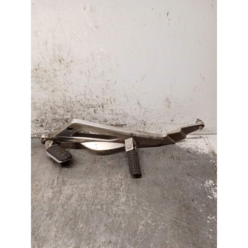 Recambio de estribo para honda nt nt 650 v deauville (rc47) referencia OEM IAM   LATERAL