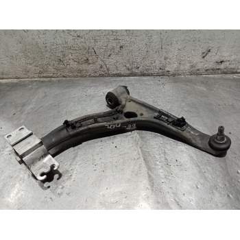 BRAZO SUSPENSION INFERIOR DELANTERO DERECHO 200D W117/2014