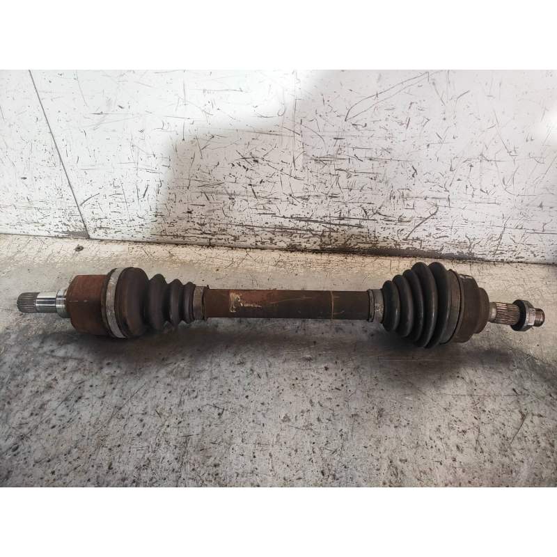 Recambio de transmision delantera izquierda para peugeot 5008 premium referencia OEM IAM  16HDI 2009