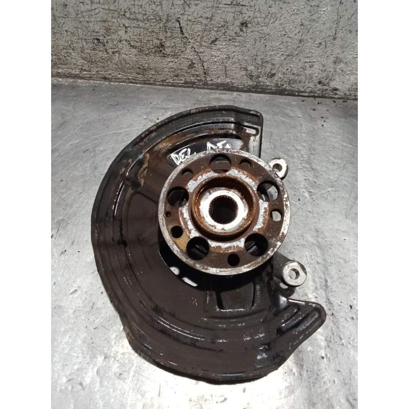 Recambio de mangueta delantera derecha para mercedes-benz clase cla (w117) shooting brake referencia OEM IAM  200D W117/2014