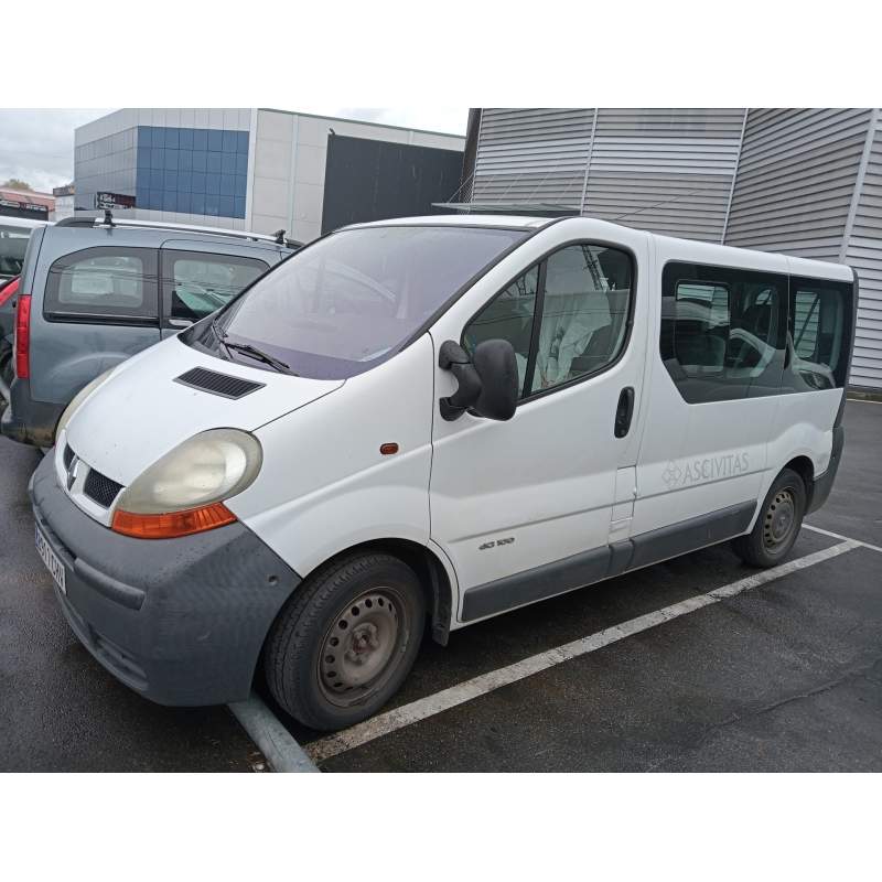 RENAULT TRAFIC COMBI (AB 4.01)