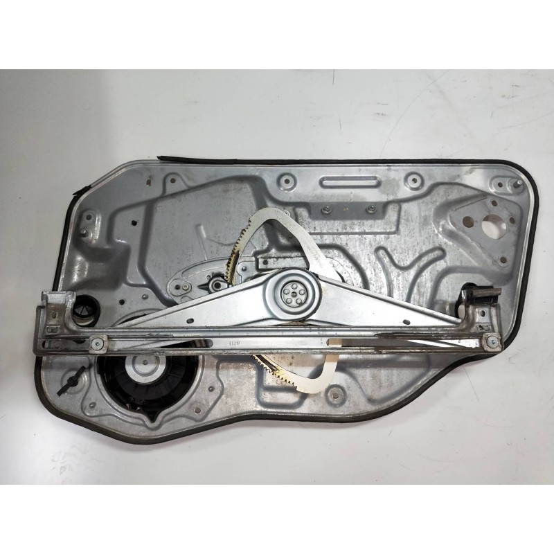 Recambio de elevalunas delantero izquierdo para volvo v50 familiar 2.0 diesel cat referencia OEM IAM 30710151  5P