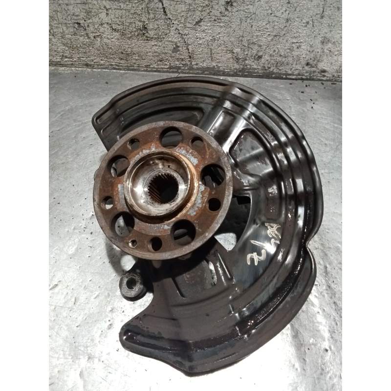 Recambio de mangueta delantera izquierda para mercedes-benz clase cla (w117) shooting brake referencia OEM IAM  200D W117/2014
