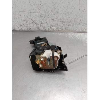 MOTOR CIERRE CENTRALIZADO DELANTERO DERECHO 4P 2003