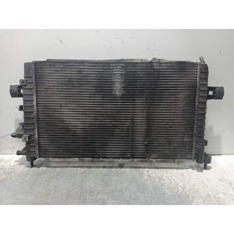 Recambio de radiador agua para opel astra h berlina enjoy referencia OEM IAM 13143570 17CDTI H/2004