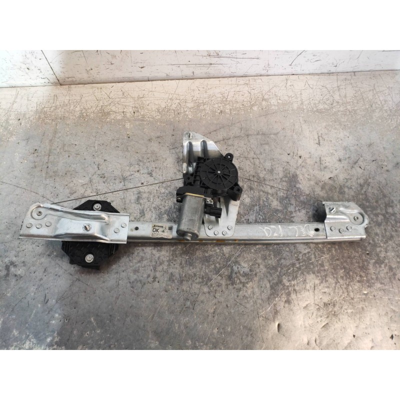 Recambio de elevalunas delantero izquierdo para dacia logan ii ambiance referencia OEM IAM 807213282R  5P