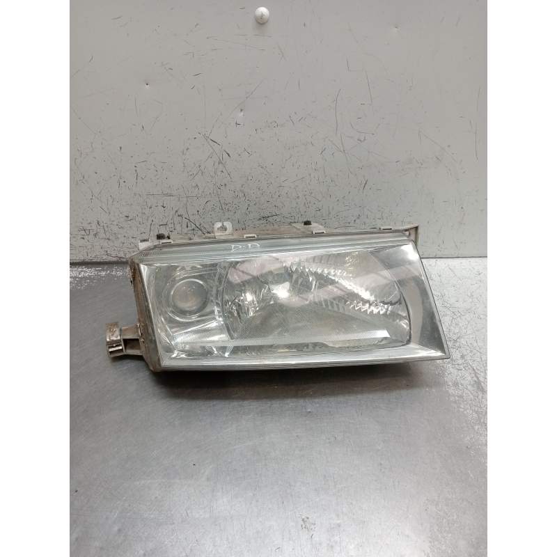 Recambio de faro derecho para skoda octavia i (1u2) 1.9 tdi referencia OEM IAM 1U1941016L  