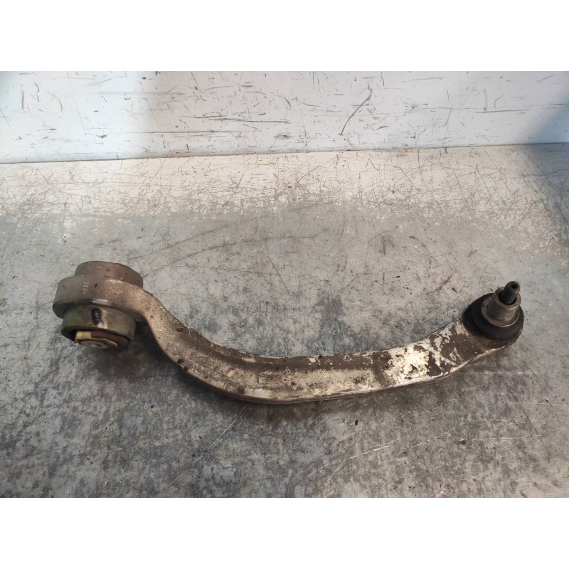 Recambio de brazo suspension inferior delantero izquierdo para audi a4 berlina (8e) 2.7 tdi (dpf) referencia OEM IAM 8E0407695E 