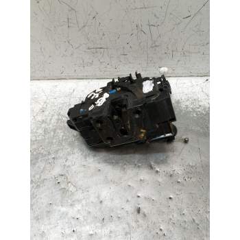 MOTOR CIERRE CENTRALIZADO DELANTERO DERECHO 813202B030 5P 