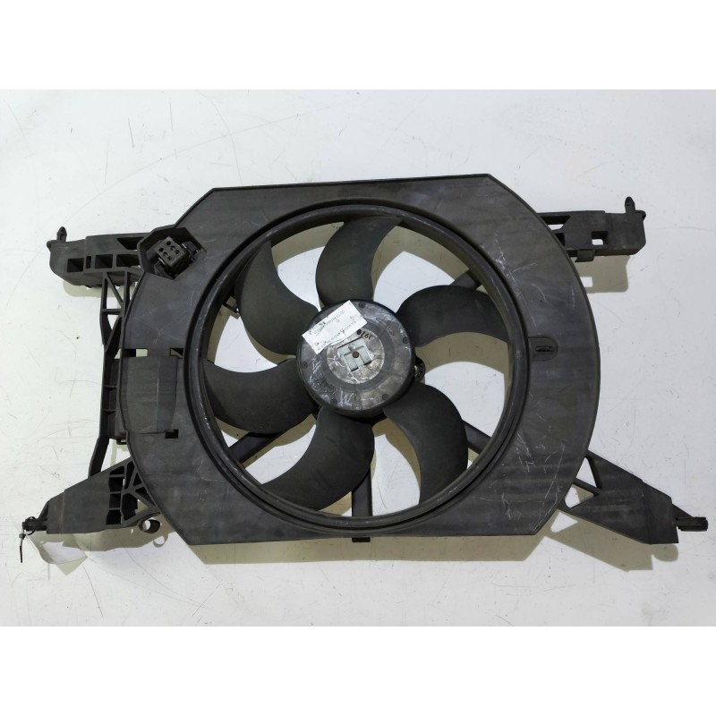 Recambio de electroventilador para renault laguna (b56) 1.6 referencia OEM IAM 440260201F 093782 