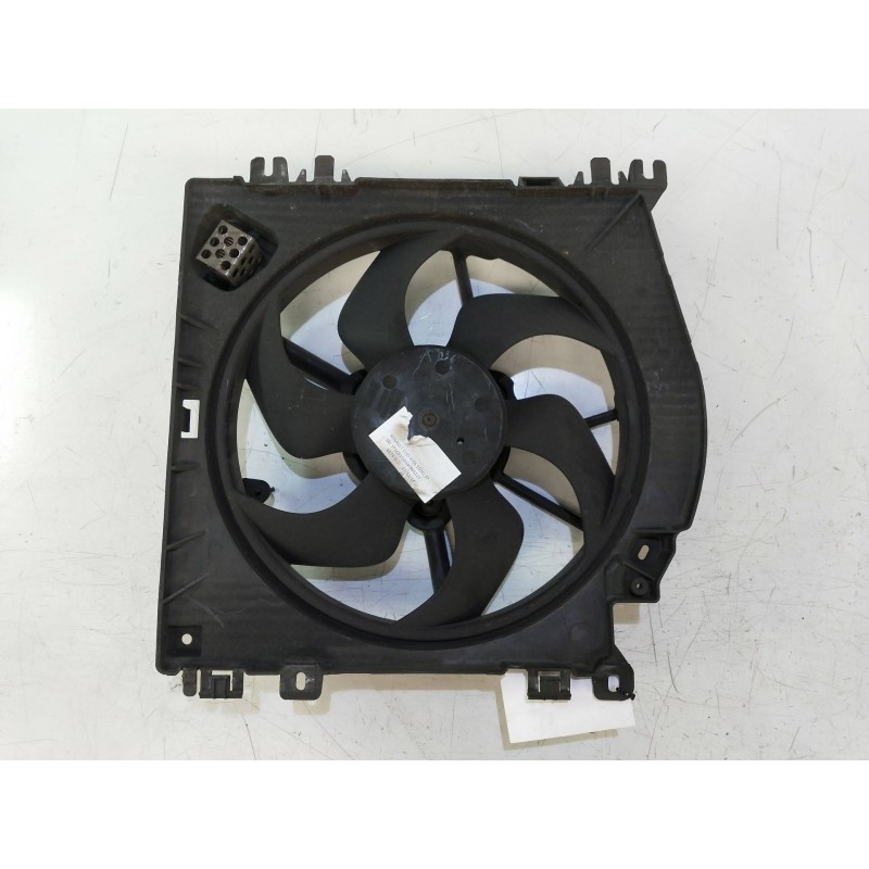 Recambio de electroventilador para renault clio iii 1.5 dci diesel referencia OEM IAM 8200748439 1832064000 