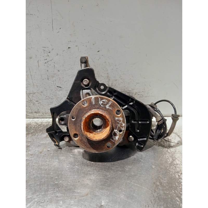Recambio de mangueta delantera derecha para fiat 500 312 1.0 hybrid referencia OEM IAM   