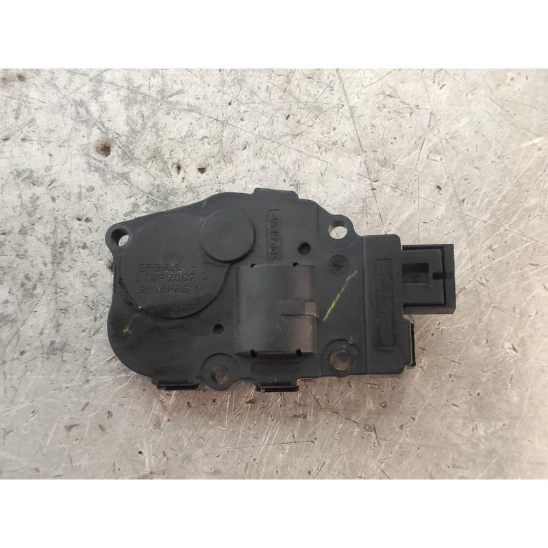 Recambio de motor apertura trampillas climatizador para bmw x5 (e70) 3.0d referencia OEM IAM 9298886  