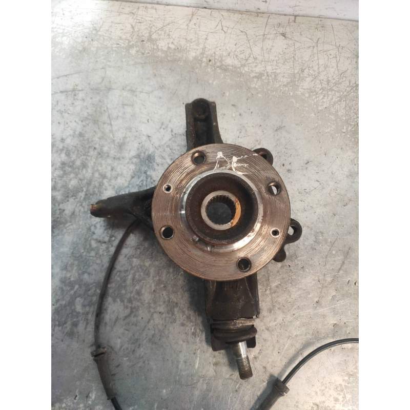 Recambio de mangueta delantera derecha para peugeot 308 confort referencia OEM IAM  16HDI 2007