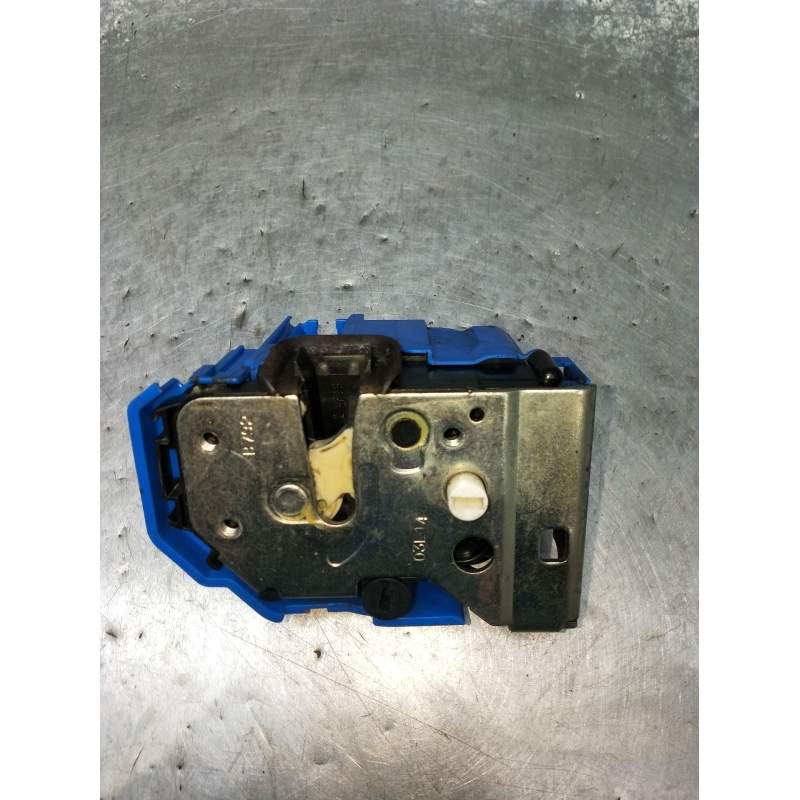 Recambio de motor cierre centralizado trasero izquierdo para fiat 500 l (330) referencia OEM IAM  5P 2012