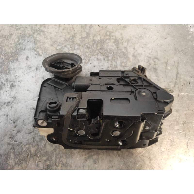 Recambio de motor cierre centralizado trasero izquierdo para volkswagen golf vi (5k1) gti referencia OEM IAM 5K4839015H 45B5K483