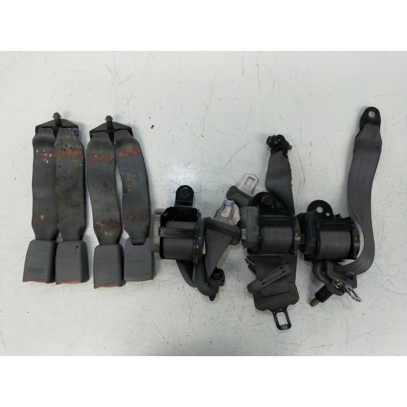 Recambio de juego cinturones trasero para chevrolet kalos 1.2 s (d/a) referencia OEM IAM   3P