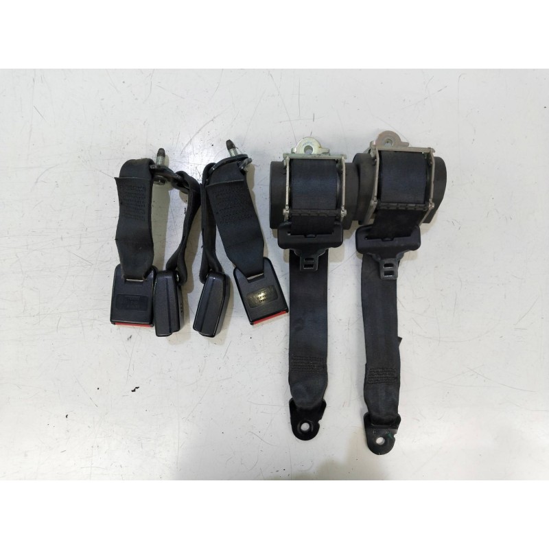 Recambio de juego cinturones trasero para dacia sandero stepway referencia OEM IAM   5P