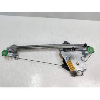 ELEVALUNAS TRASERO DERECHO 117999XXX 4P
