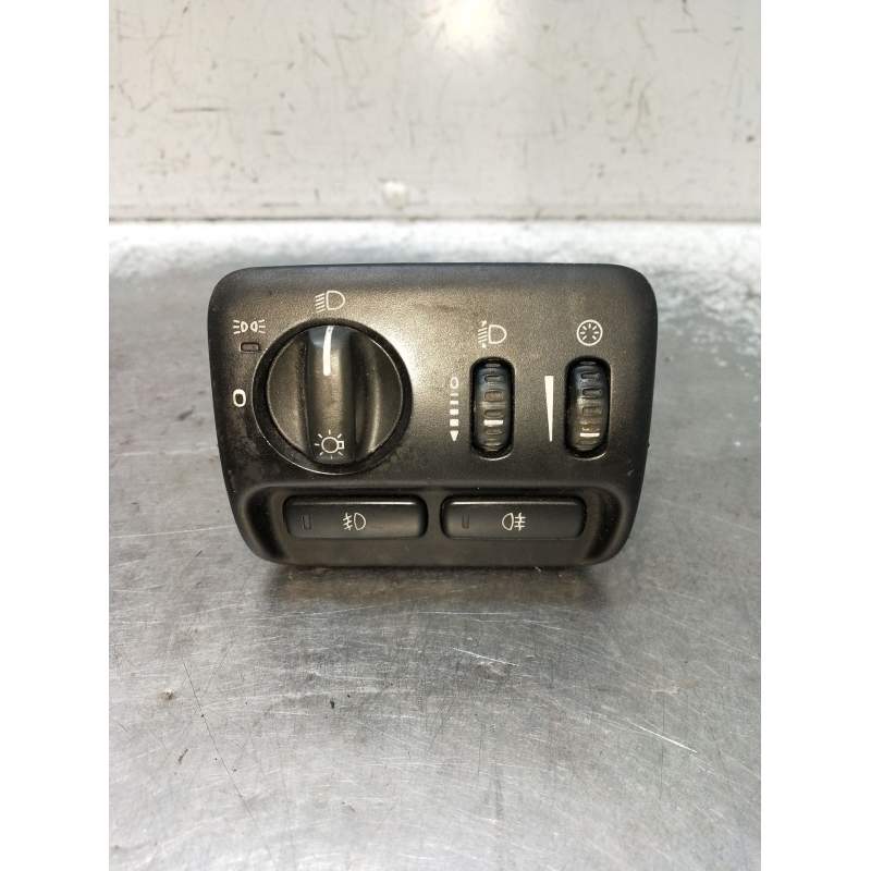 Recambio de mando luces para volvo s80 berlina 2.4 d referencia OEM IAM 8691745 INTERRUPTOR 1998