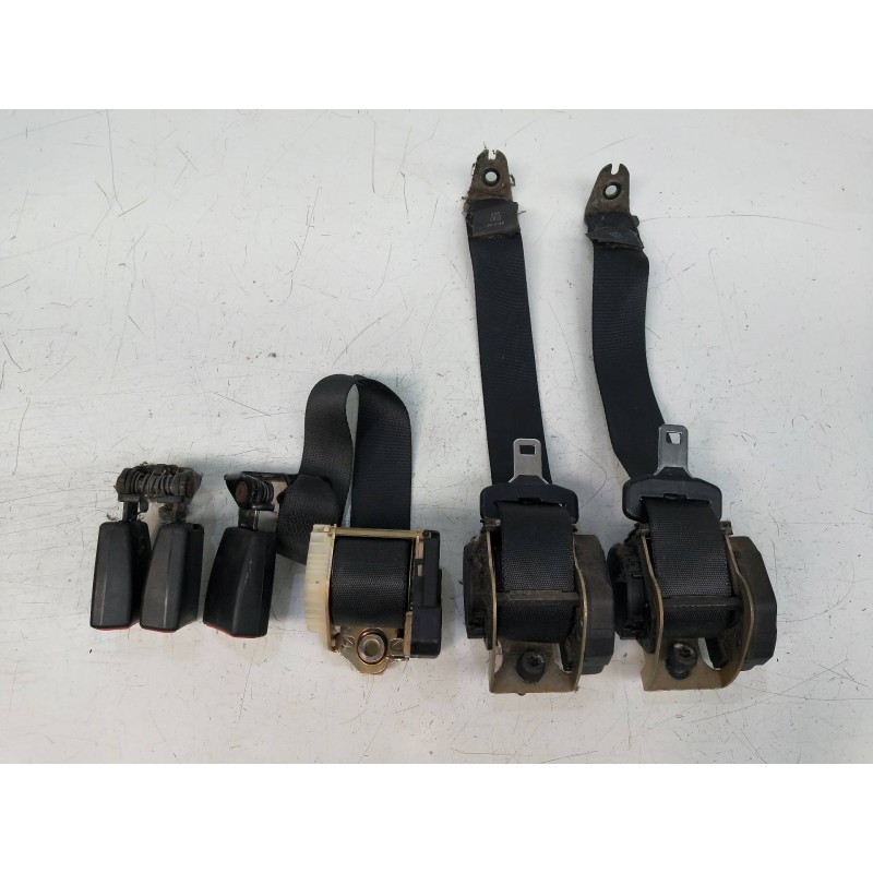 Recambio de juego cinturones trasero para ford focus berlina (cak) ambiente referencia OEM IAM   3P