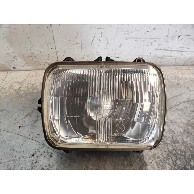 Recambio de faro izquierdo para mitsubishi l 300 (p00) combi referencia OEM IAM   