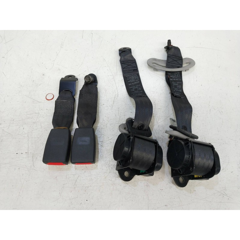 Recambio de juego cinturones trasero para hyundai accent (mc) 1.4 cat referencia OEM IAM   3P