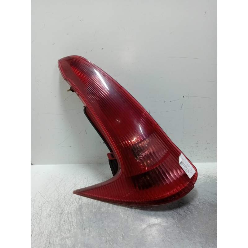 Recambio de piloto trasero izquierdo para peugeot 206 sw x-line referencia OEM IAM  RANCHERA 2002