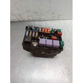 CAJA RELES / FUSIBLES 82006239342 55RDAQ728 2005