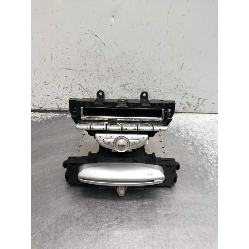 Recambio de sistema audio / radio cd para mini mini (r56) referencia OEM IAM 65123452697 14472110 2006