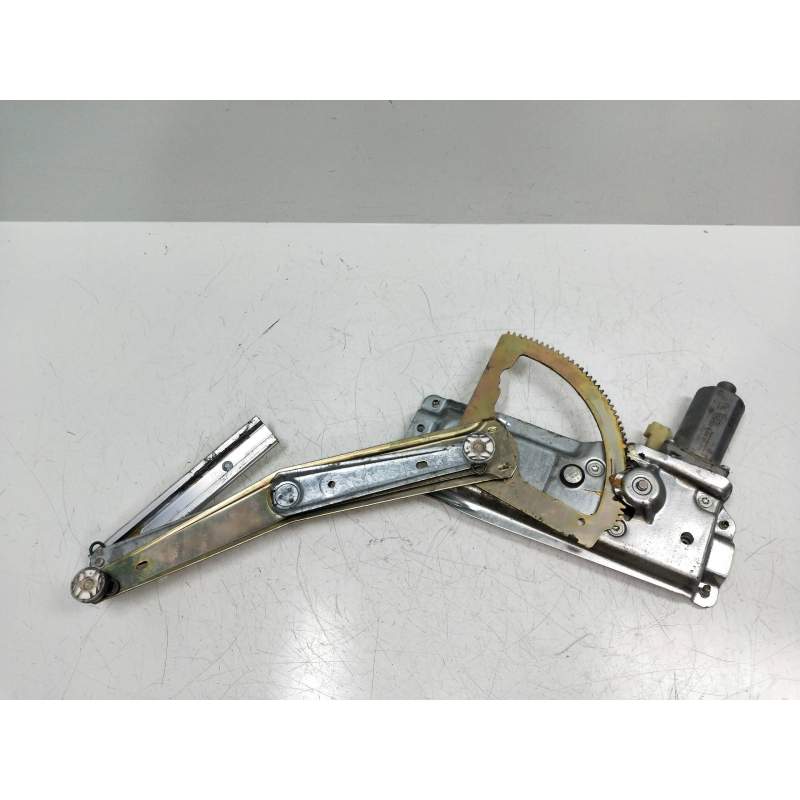 Recambio de elevalunas delantero izquierdo para saab 900 berlina 2.0 cat referencia OEM IAM 193037XXX  5P