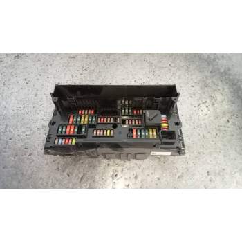 CAJA RELES / FUSIBLES 925281501 317033442E 