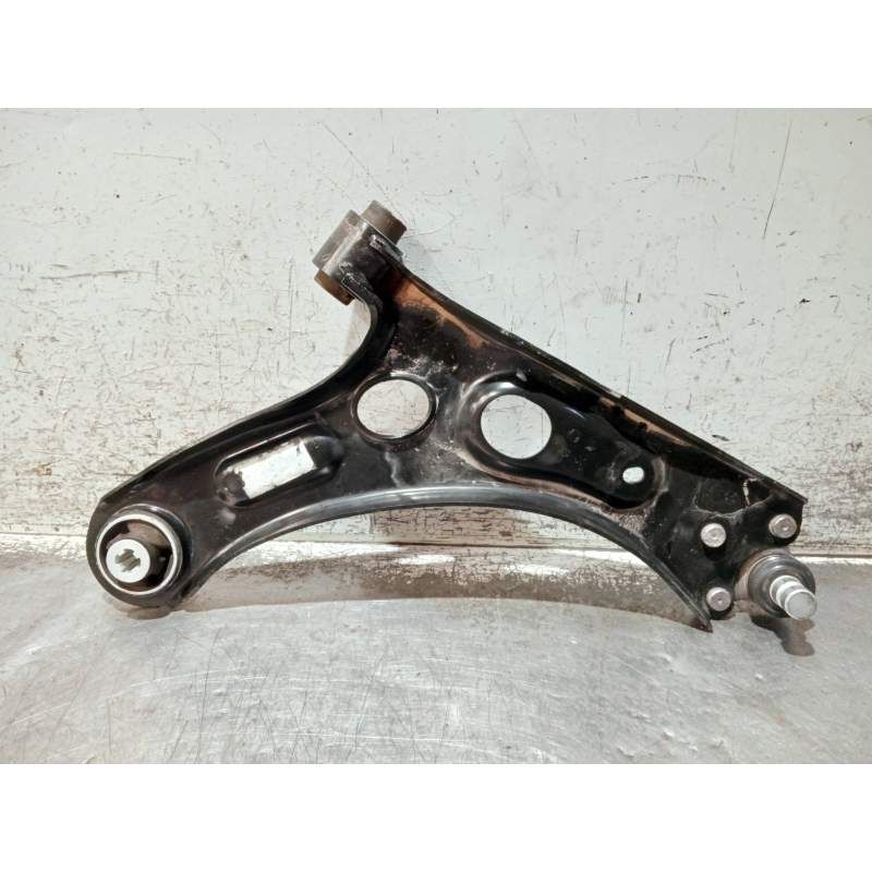 Recambio de brazo suspension inferior delantero derecho para peugeot 208 (p2) referencia OEM IAM   