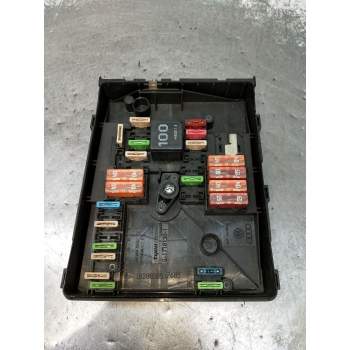 CAJA RELES / FUSIBLES 1K0937125 017181301 2005