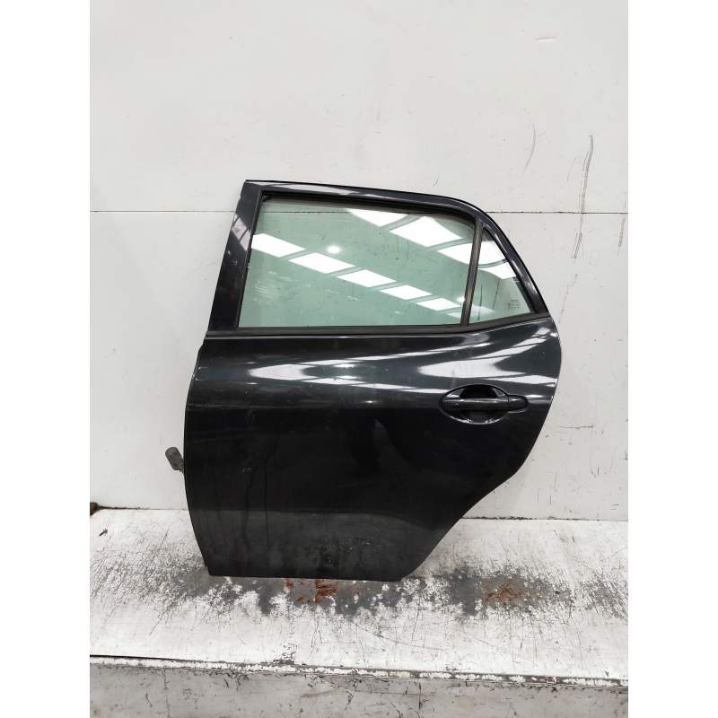 Recambio de puerta trasera izquierda para toyota auris referencia OEM IAM  5P 2006