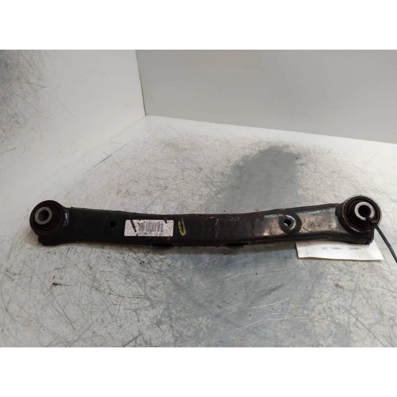 Recambio de tirante trasero derecho para kia cee´d drive referencia OEM IAM POSTERIOR 16CRDI 2012