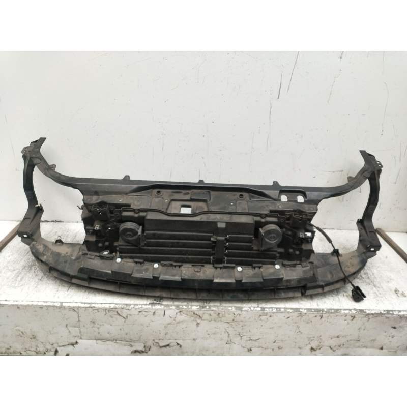 Recambio de panel frontal para land rover discovery v (l462) 2.0 sd4 4x4 referencia OEM IAM   2016