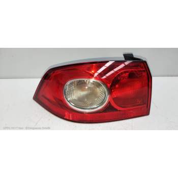 PILOTO TRASERO IZQUIERDO 2005