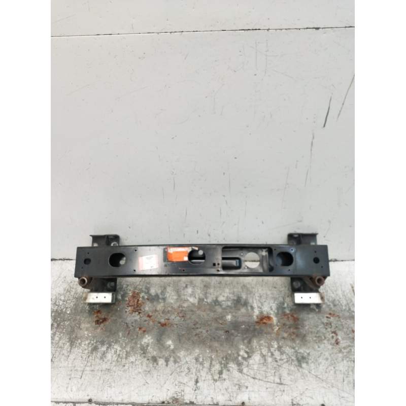 Recambio de refuerzo paragolpes delantero para land rover discovery v (l462) 2.0 sd4 4x4 referencia OEM IAM   2016