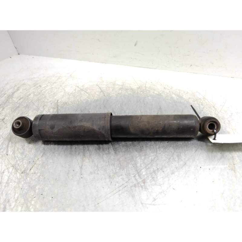 Recambio de amortiguador trasero para hyundai i20 1.2 cat referencia OEM IAM   