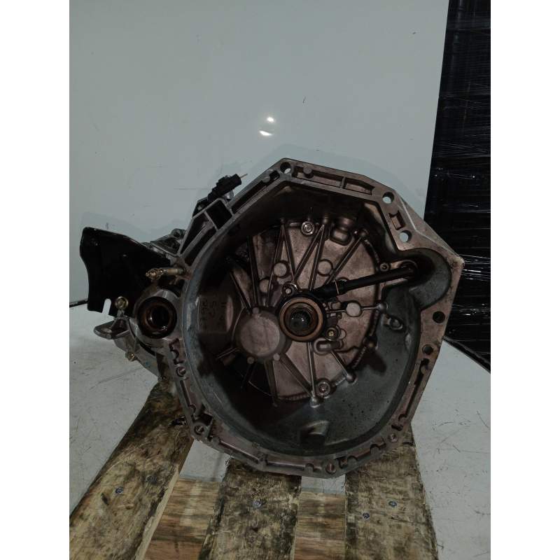 Recambio de caja cambios para renault clio iii confort dynamique referencia OEM IAM TL4A002 S010524 6V