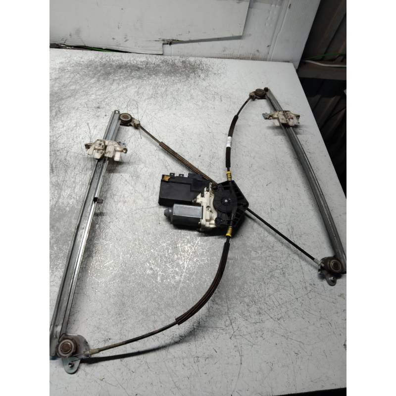 Recambio de elevalunas delantero izquierdo para citroën c8 2.0 hdi sx referencia OEM IAM 101387102 7746002102 