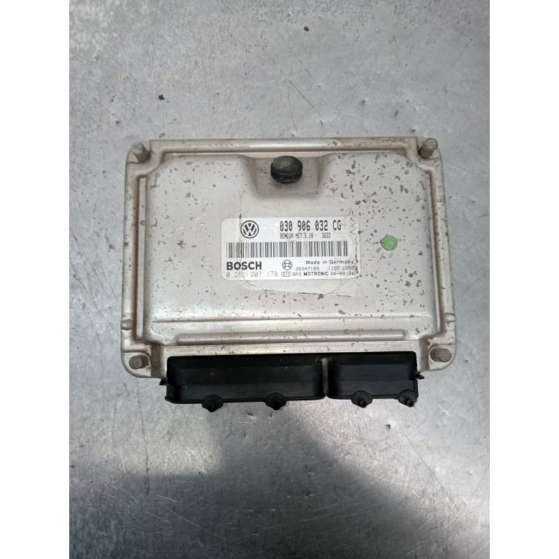 Recambio de centralita motor uce para volkswagen polo berlina (6n2) trendline referencia OEM IAM 0261207178 030906032CG 