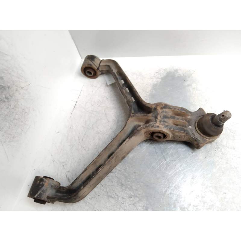 Recambio de brazo suspension inferior delantero derecho para kia pregio ii (tb) (2004 =>) basis referencia OEM IAM   